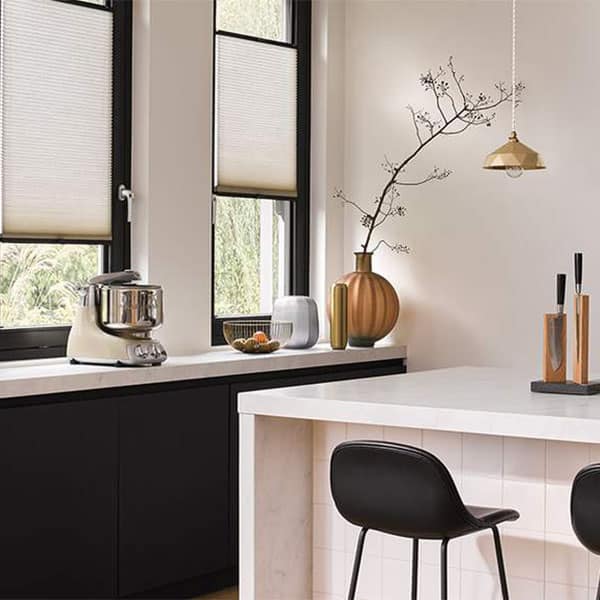Duette Shades Luxaflex bij Aldura Zonwering_0004_DS_1775.2e16d0ba.fill-1680x580